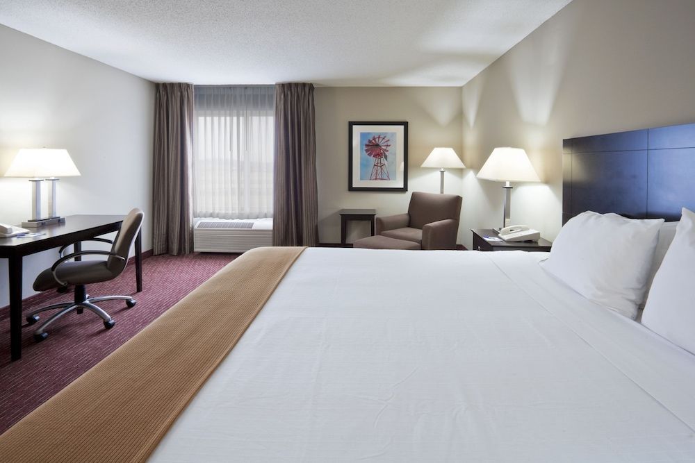 Holiday Inn Express FORT WAYNE-EAST (NEW HAVEN) by IHG 2