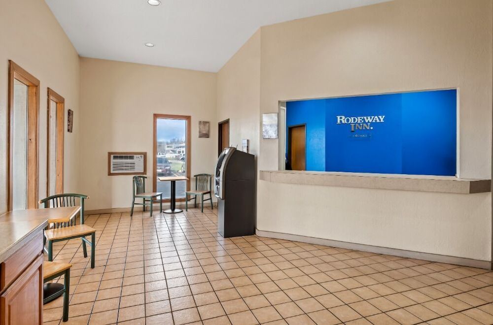 Rodeway Inn Effingham North 2