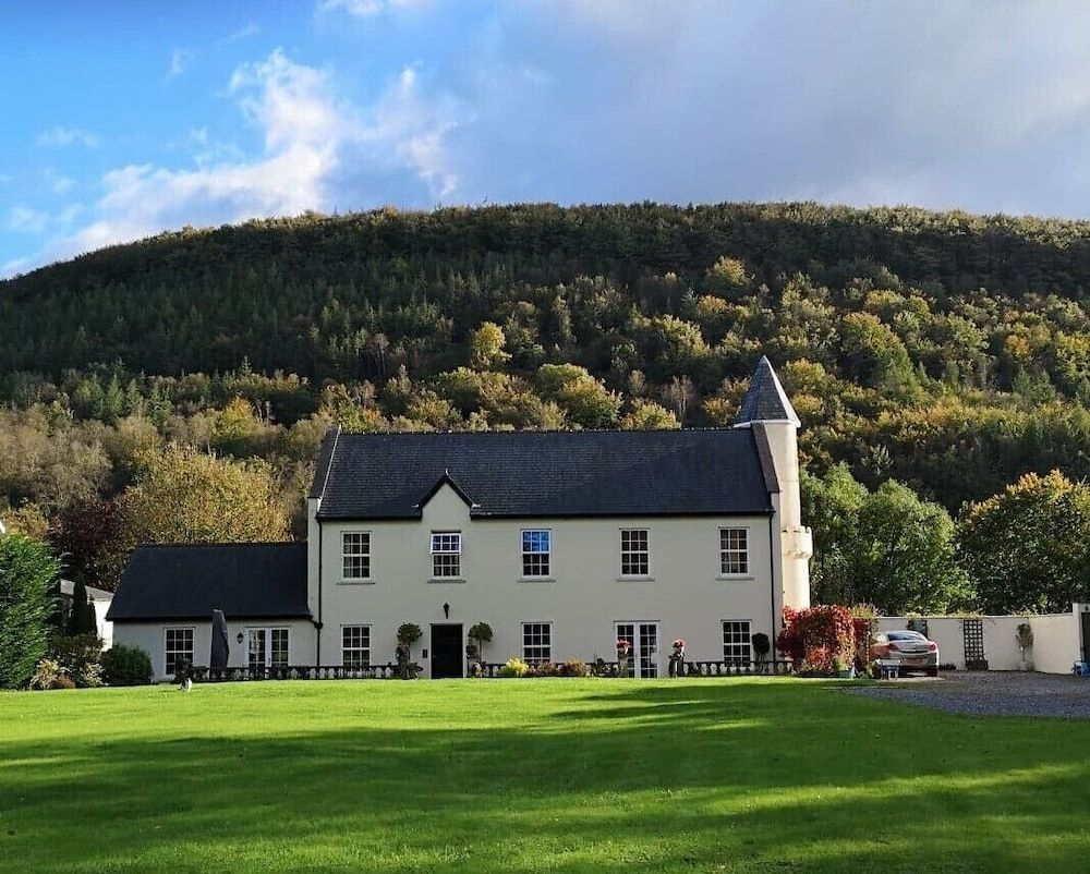 Glangwili Mansion - Luxury 5 star Bed & Breakfast 1