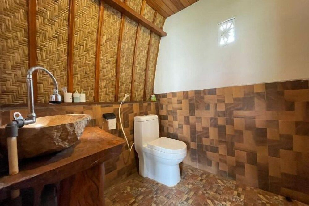 Volcano Cabins 2