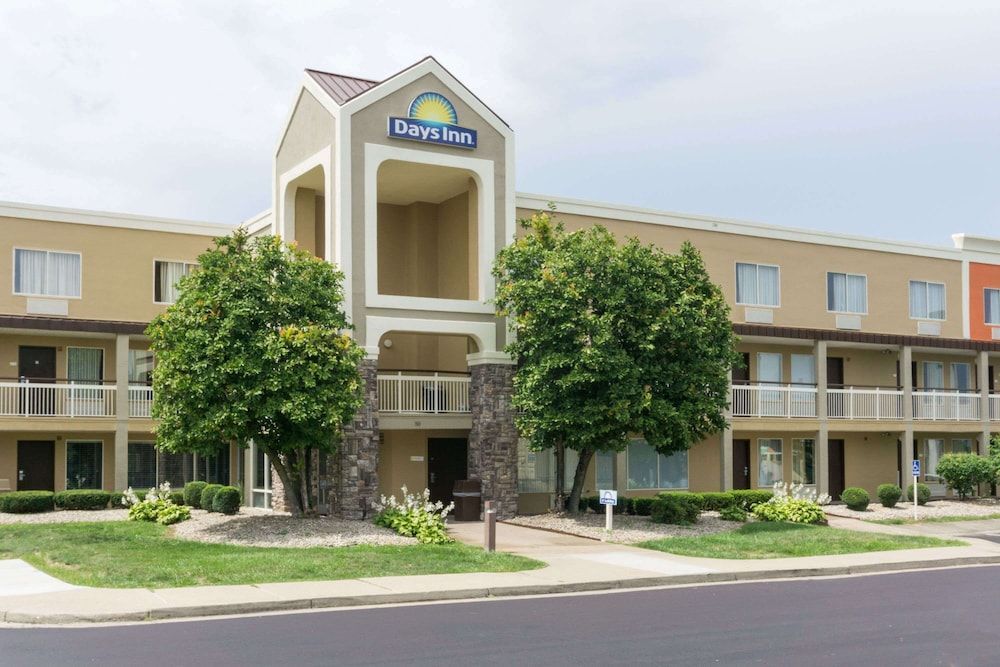 Days Inn by Wyndham Florence Cincinnati Area 1