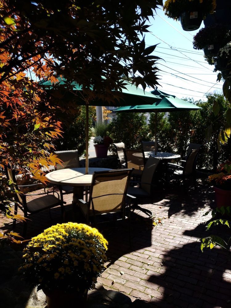 Crescent Suites Hotel 1