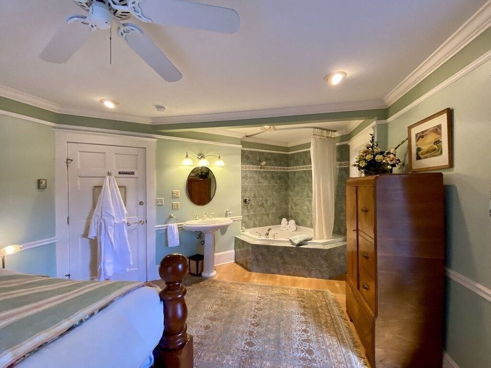 Benn Conger Inn 2