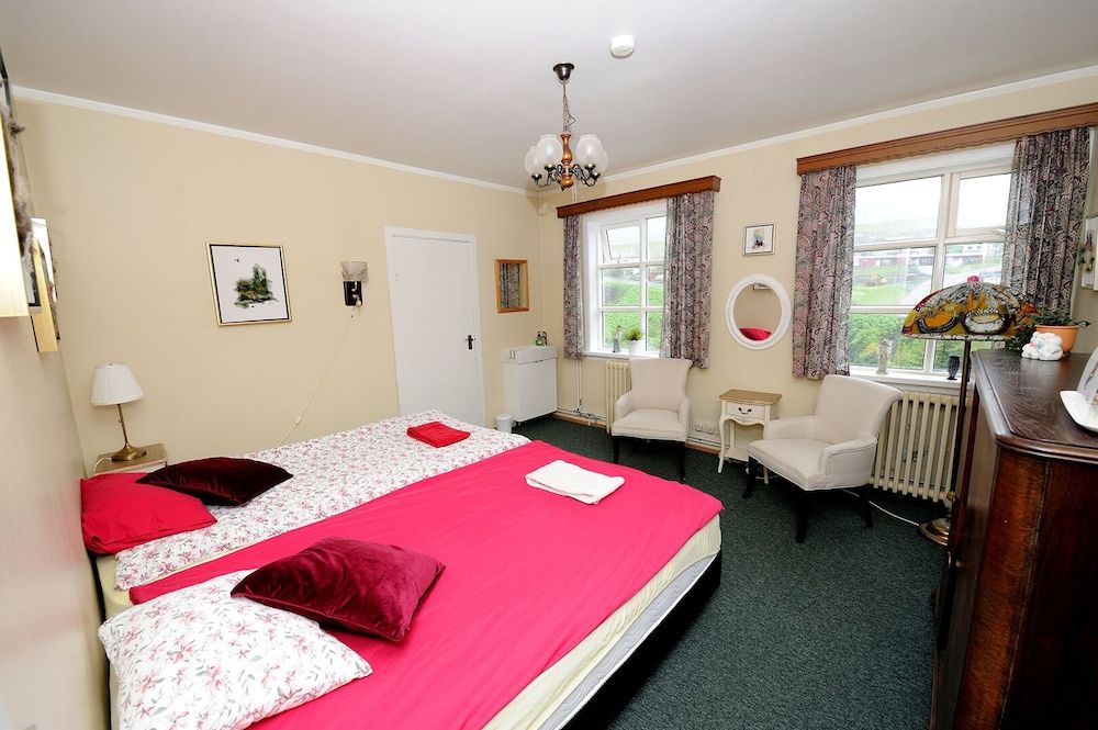 Arsalir Guesthouse Vik B&B 2