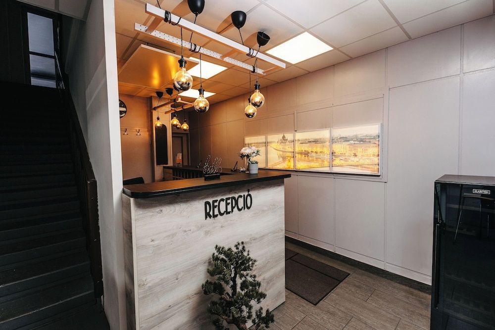 Hotel Metro 2