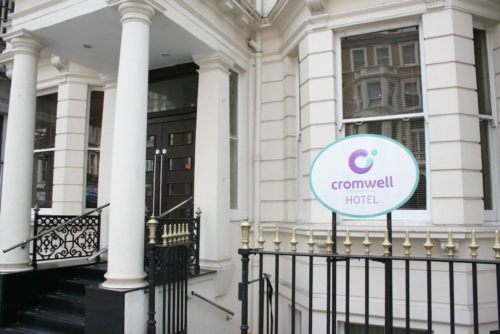 Cromwell Hotel 1