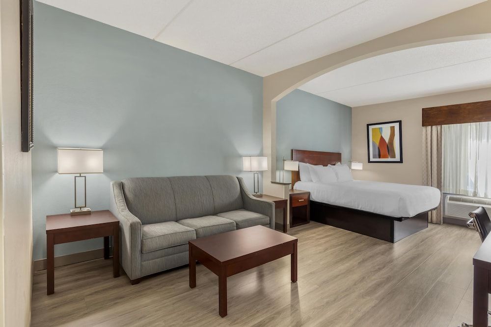 Best Western Plus Suites Greenville 1