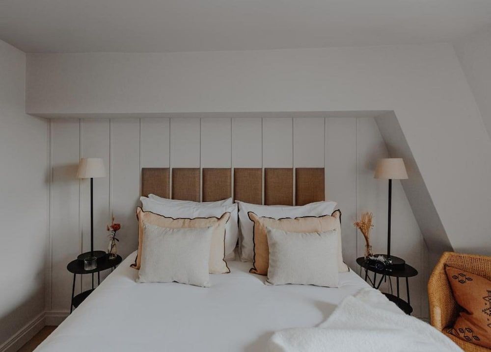 No 15 by GuestHouse, Bath 2