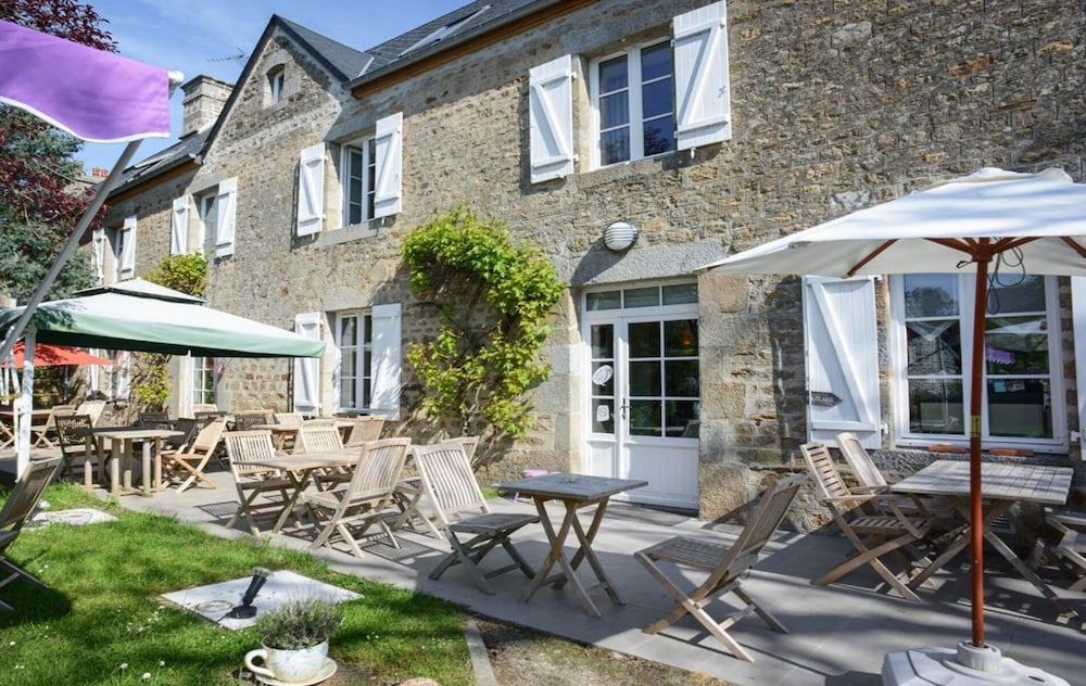 Auberge de Carolles 1