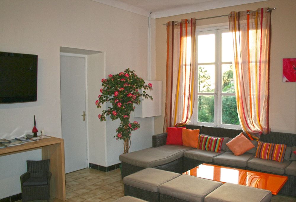 Hôtel Colombo- Porto Corse 2