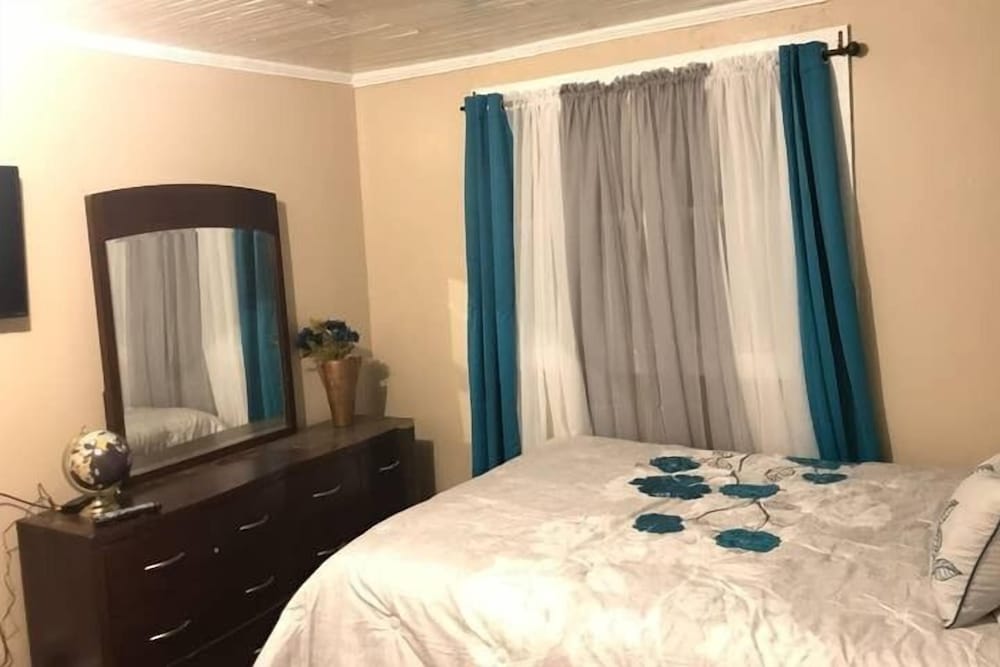 Bella's Boutique Hotel 2