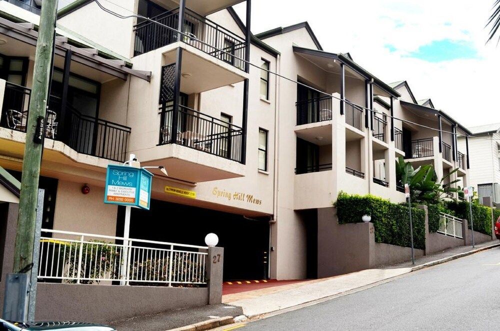Spring Hill Mews Apartments 2