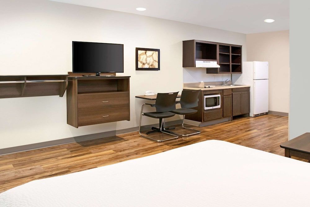 WoodSpring Suites Nashville Airport 1