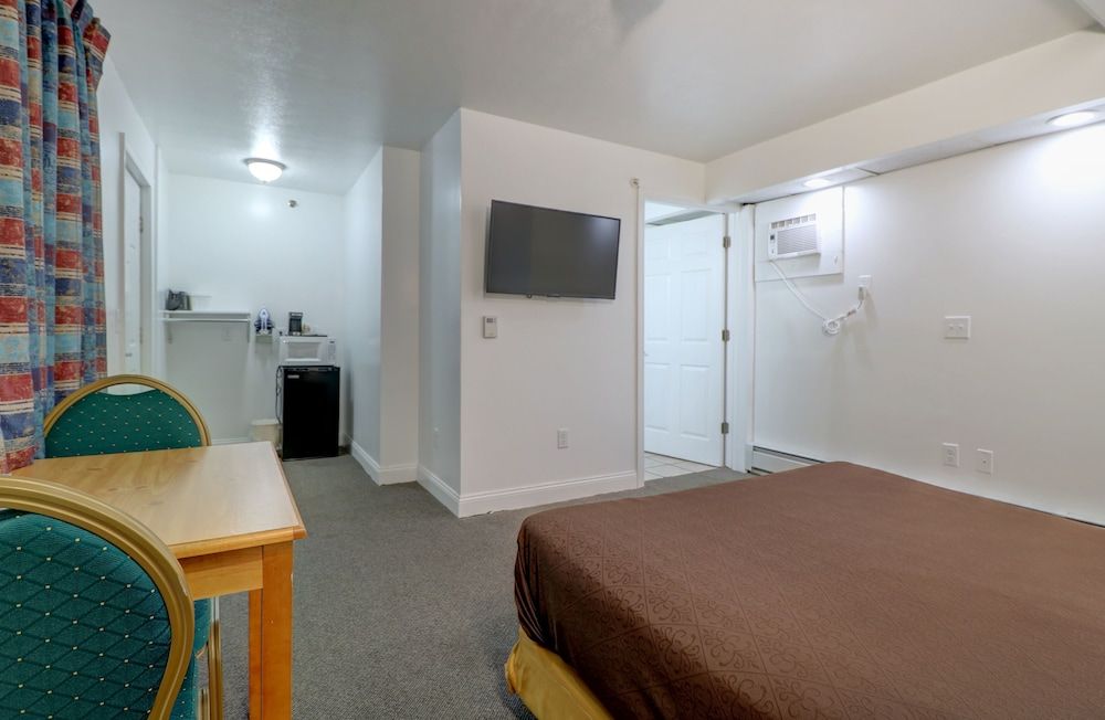 Classic Inn 2