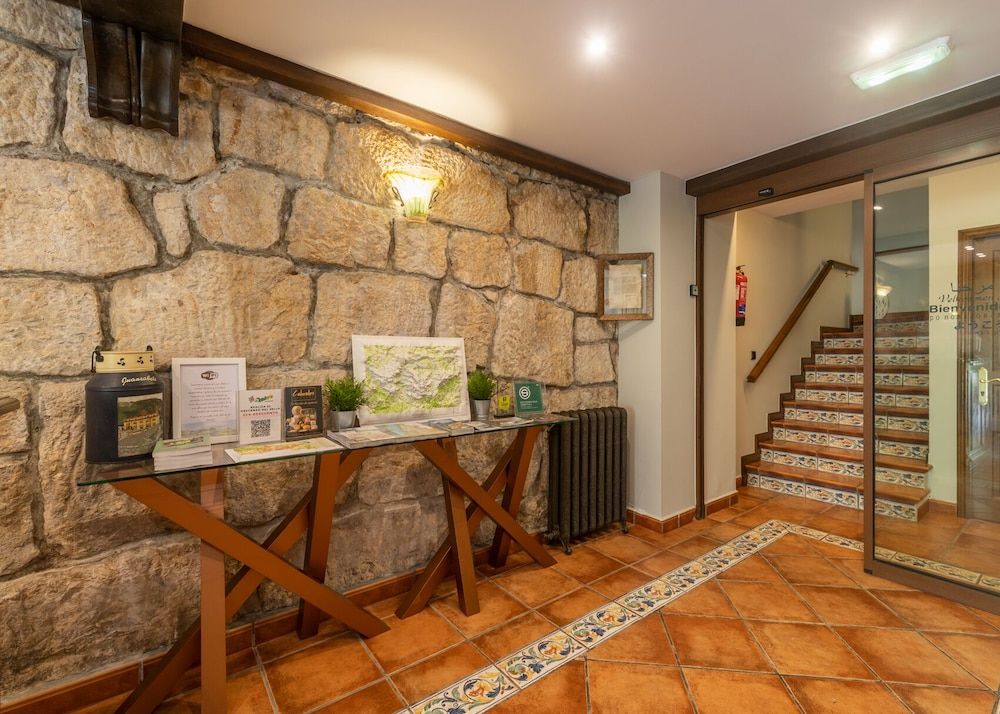 Hotel Restaurante La Casa de Juansabeli 2