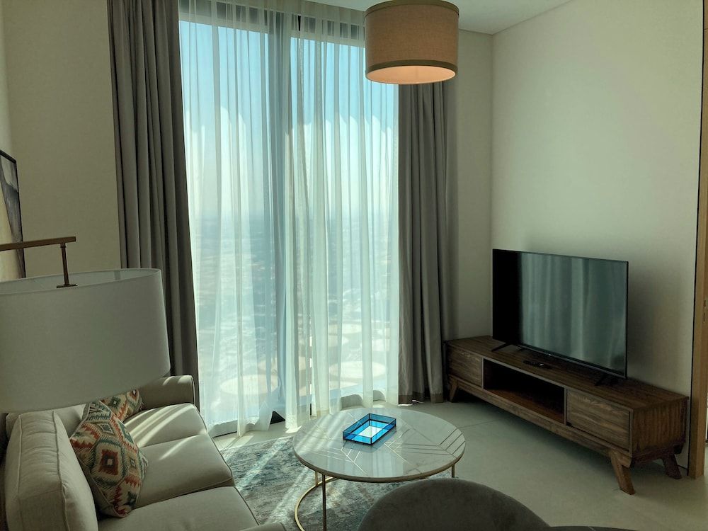 Luxury at The Address Jumeirah Beach Residence 1