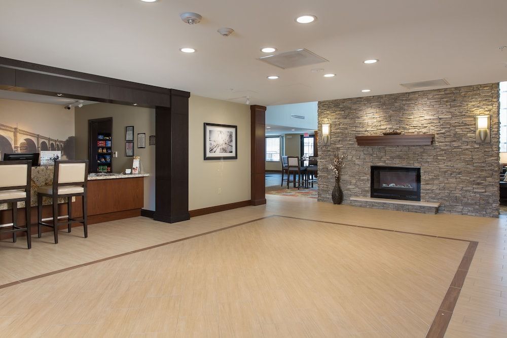 Staybridge Suites CORONA SOUTH by IHG 2