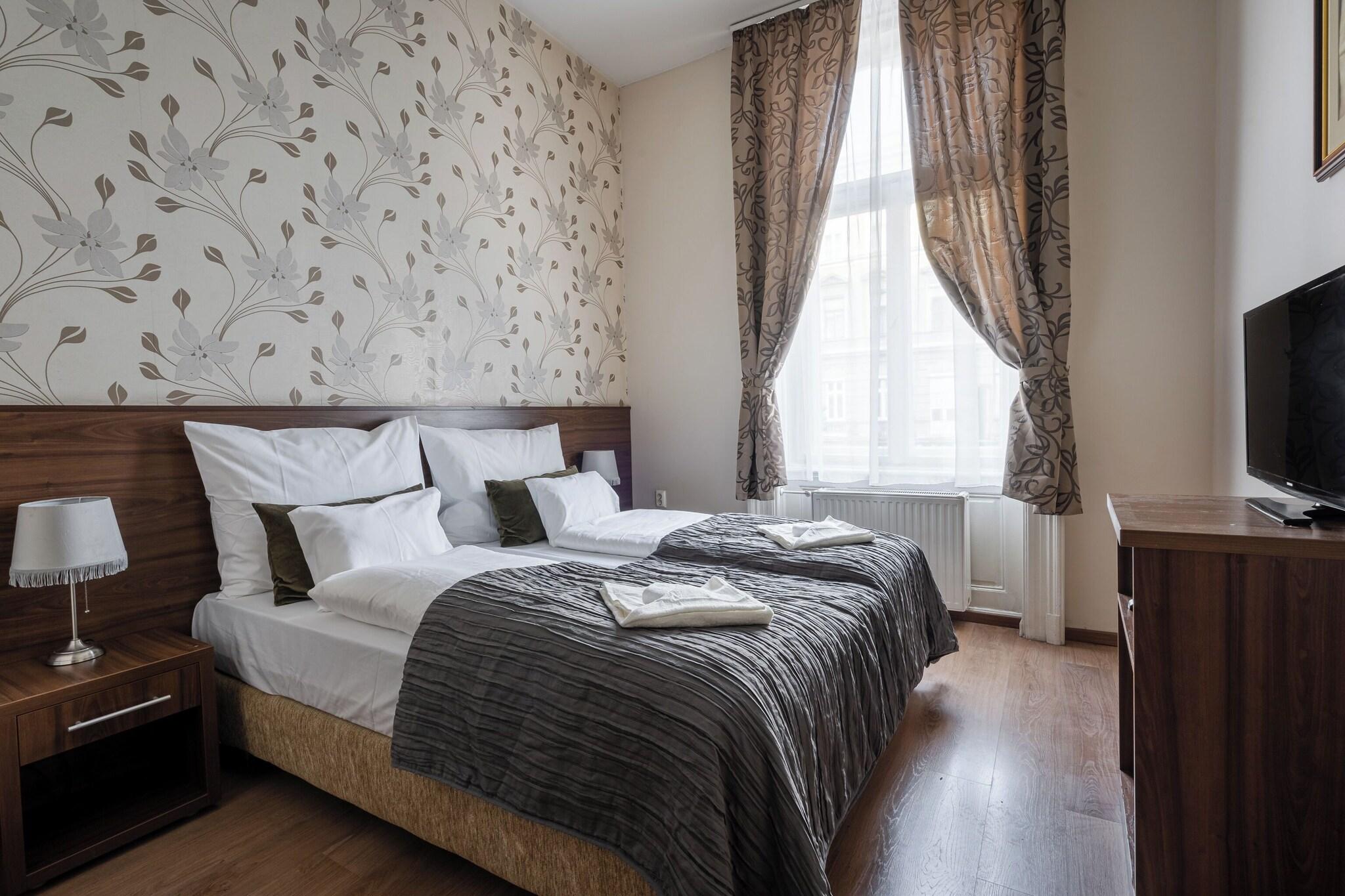 Elit Hotel 1
