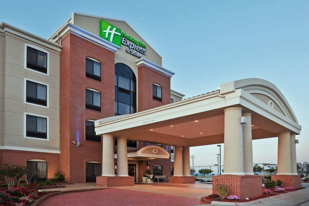 Holiday Inn Express & Suites GREENSBURG by IHG 1