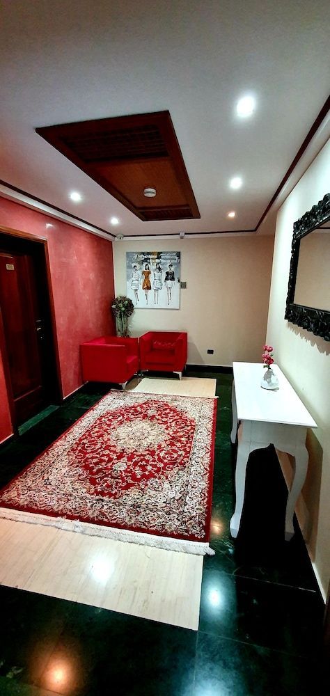Nov Hotel 2