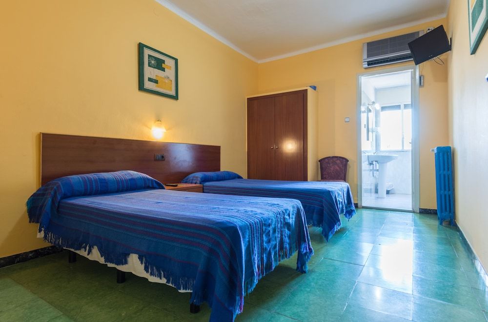 Hostal Urgell 2