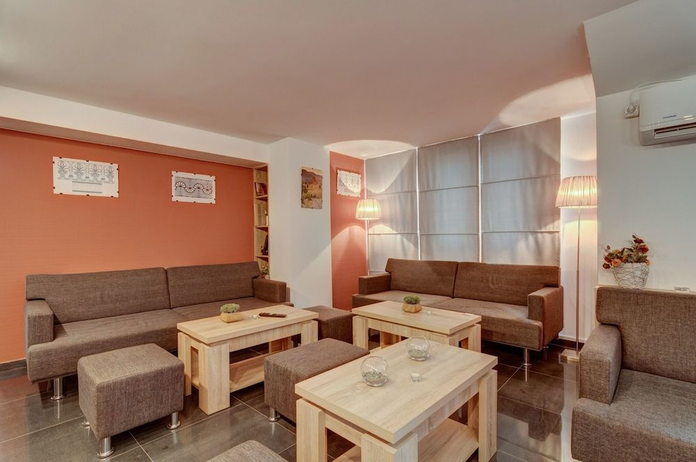 Liva Hotel 2