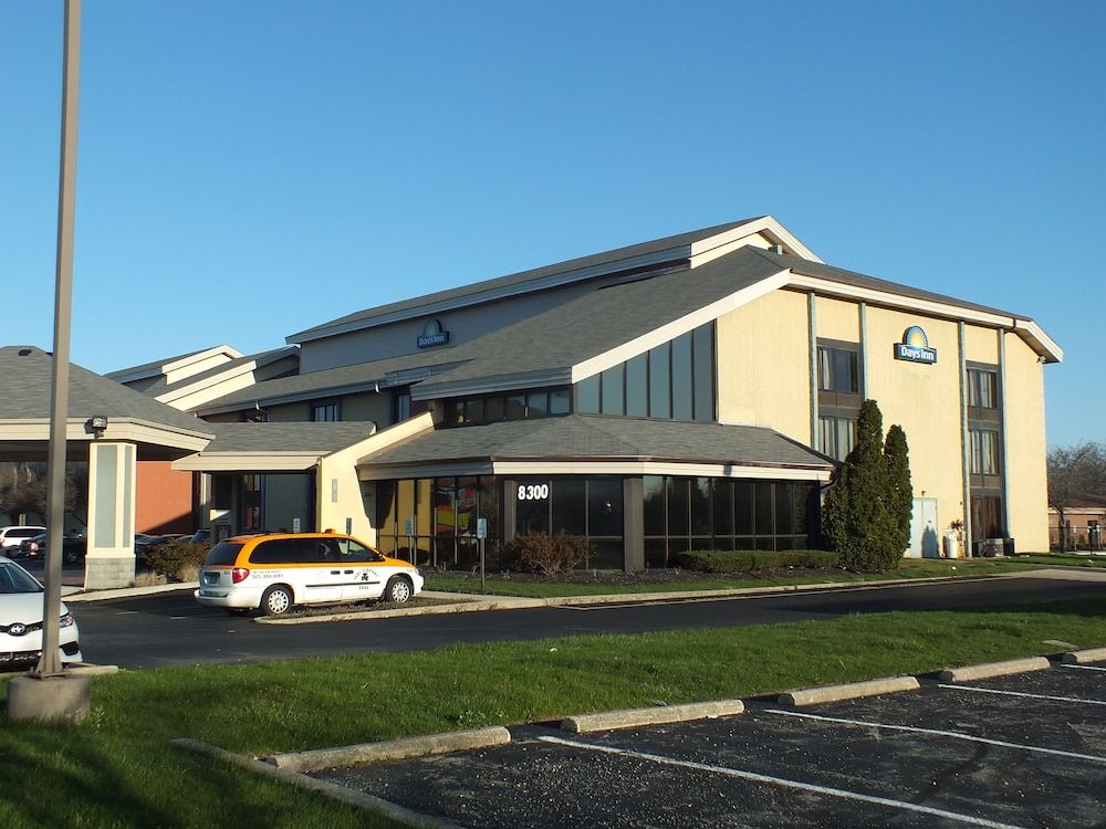 Days Inn by Wyndham Indianapolis Castleton 1