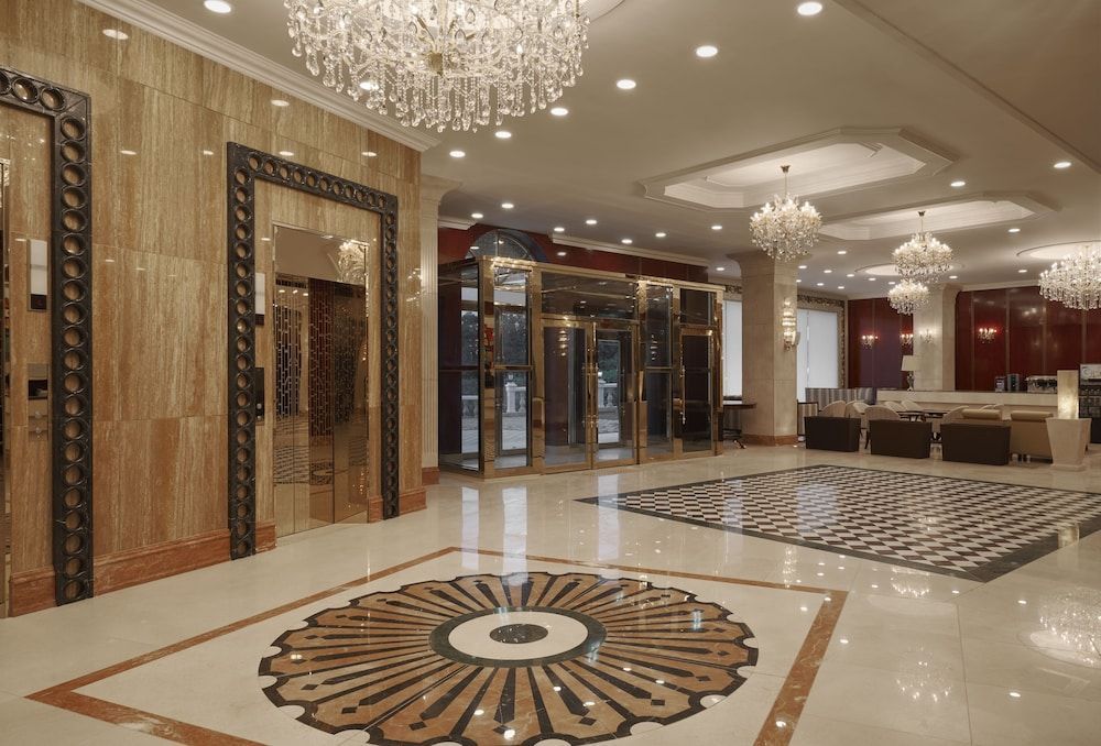 GoldOne Hotel & Suites 1