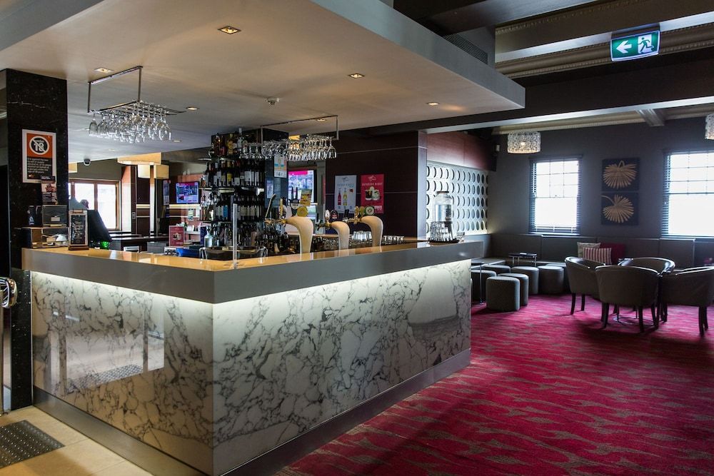Nags Head Hotel 2