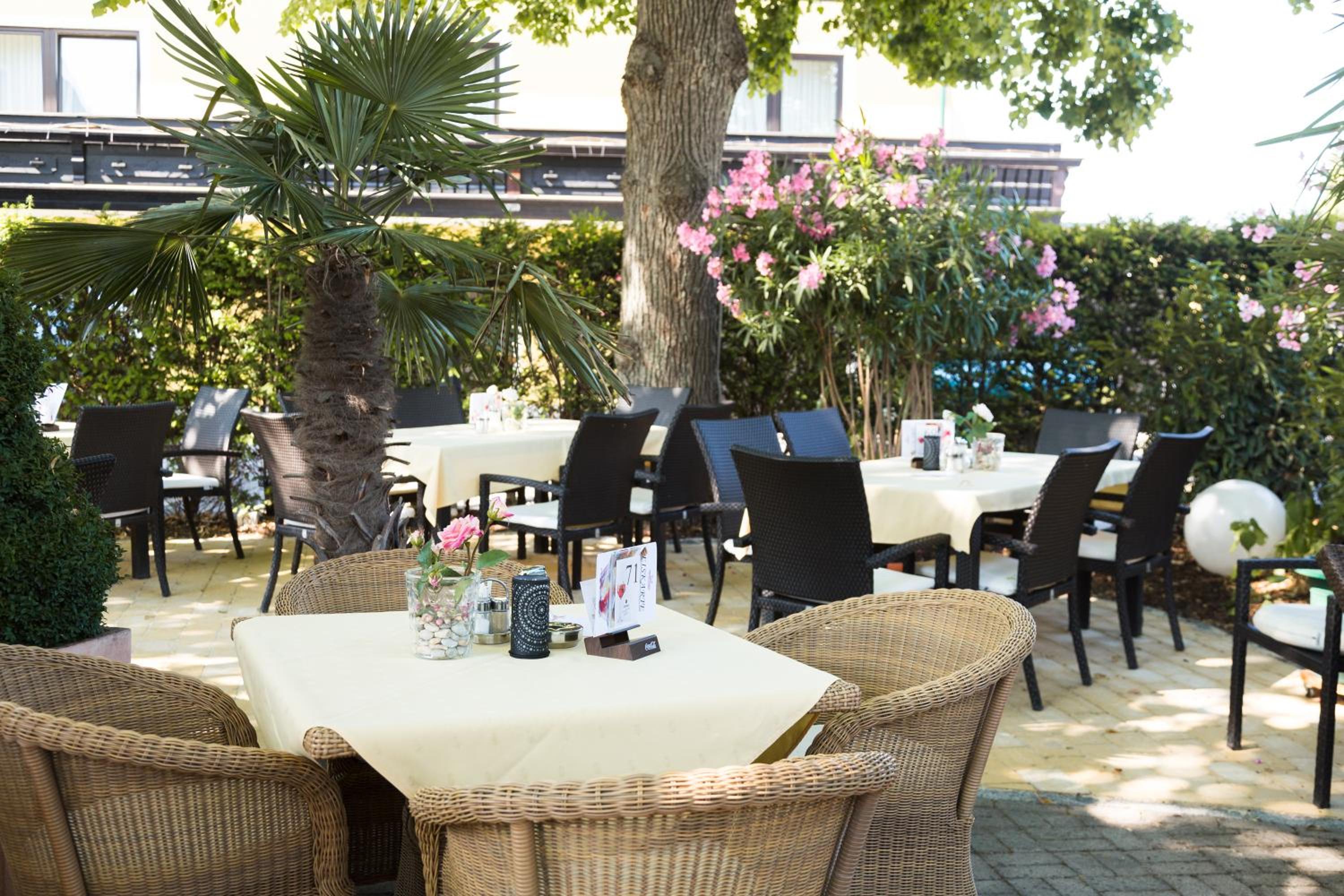 Hotel Restaurant Böck "Roter Hahn" 1