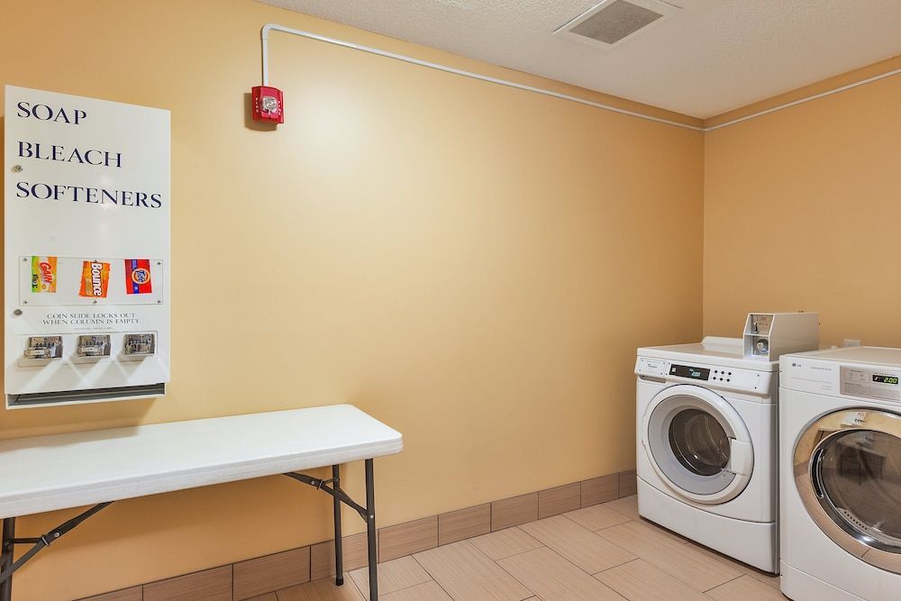 Holiday Inn Express WINSTON-SALEM by IHG 1