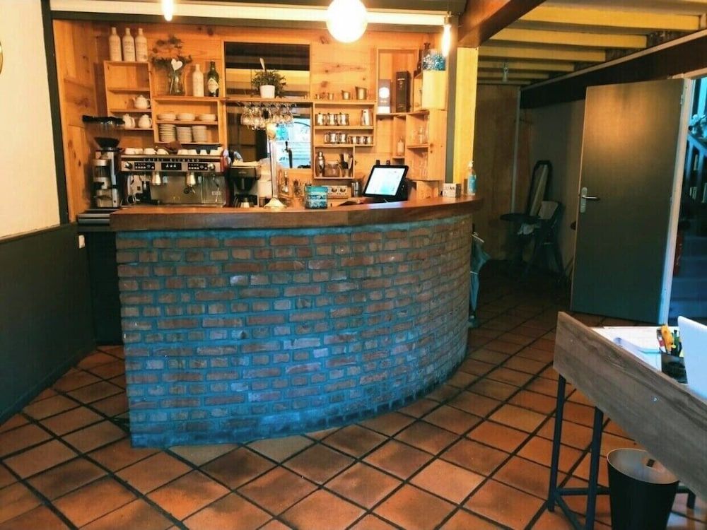 Hôtel Restaurant l’Éolienne 2