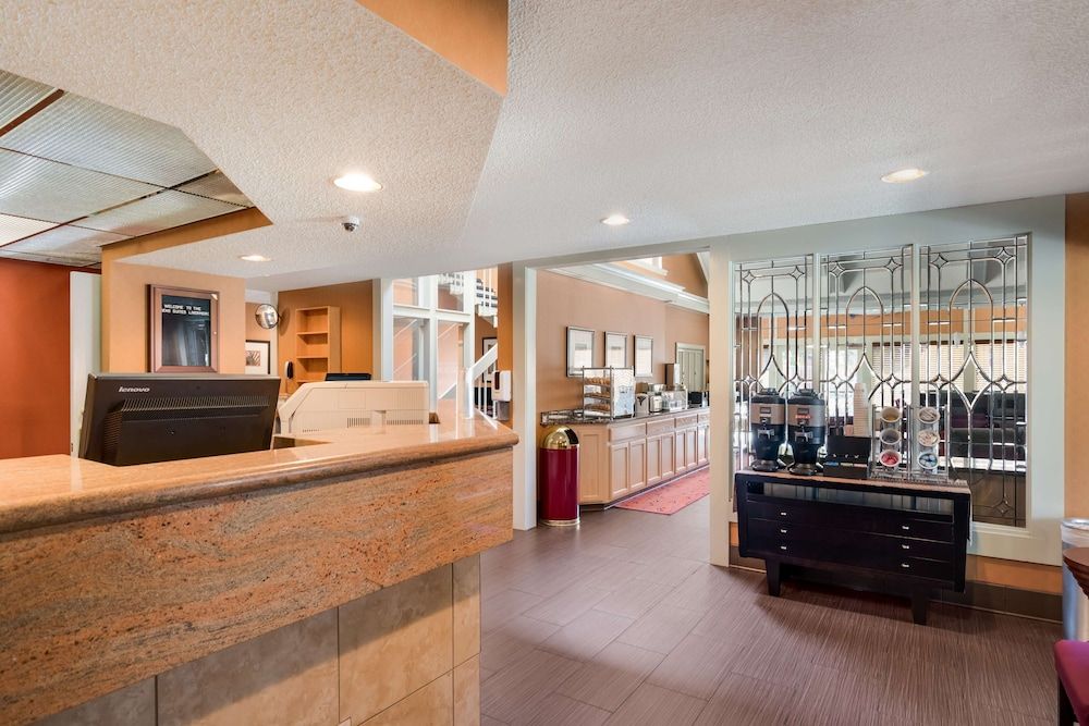 SenS Suites Livermore; SureStay Collection by Best Western 1