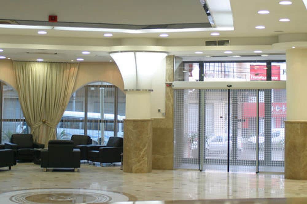 Le Cristal Hotel 2