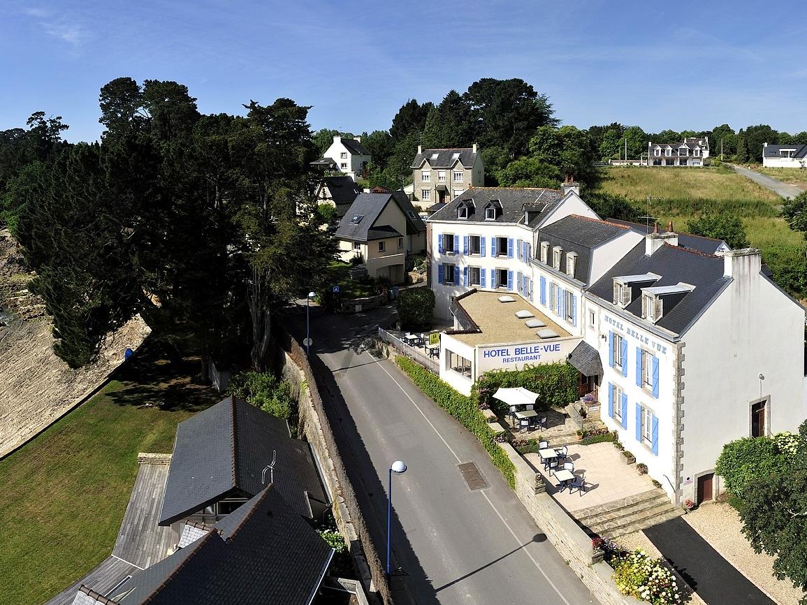Logis Hotel Belle-Vue 2