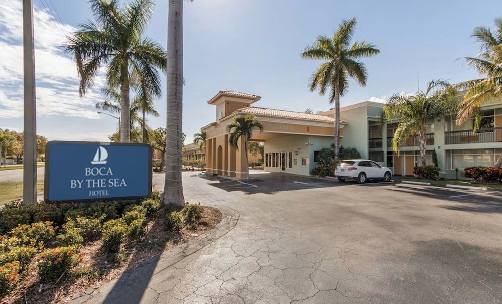Boca By The Sea Hotel 1