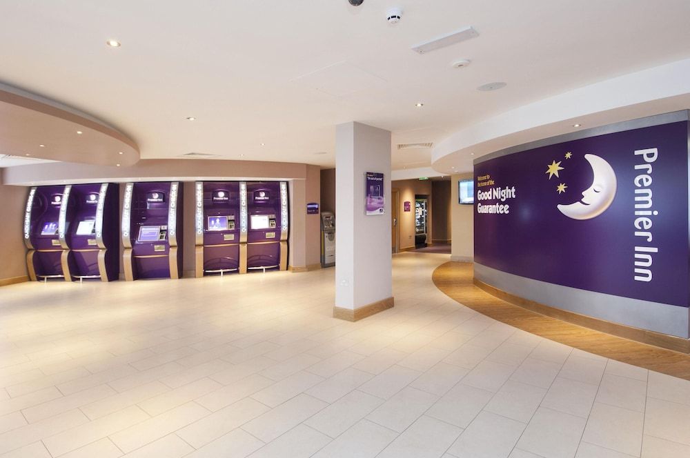 Premier Inn Heathrow Airport Terminal 5 2