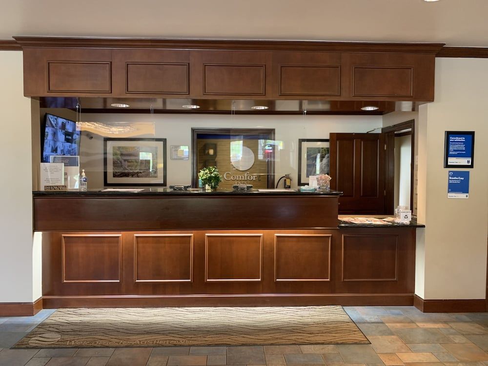 Days Inn by Wyndham Austintown 2