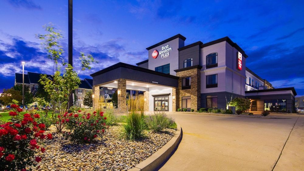 Best Western Plus Champaign/Urbana Inn 1