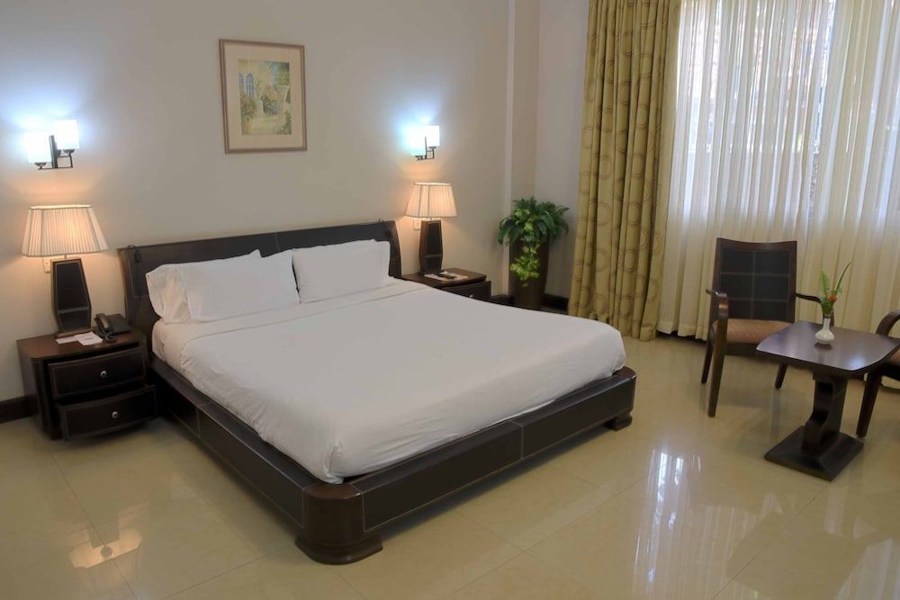 Imperial Botanical Beach Hotel 2