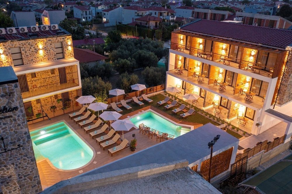 Dandelion Suites 1