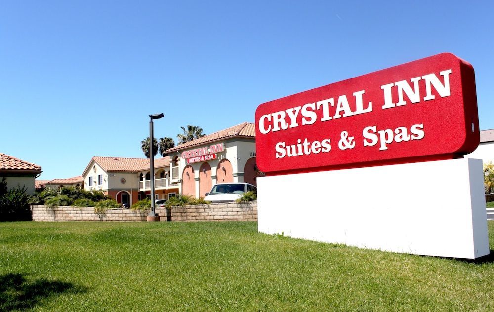 Crystal Inn Suites & Spas 1