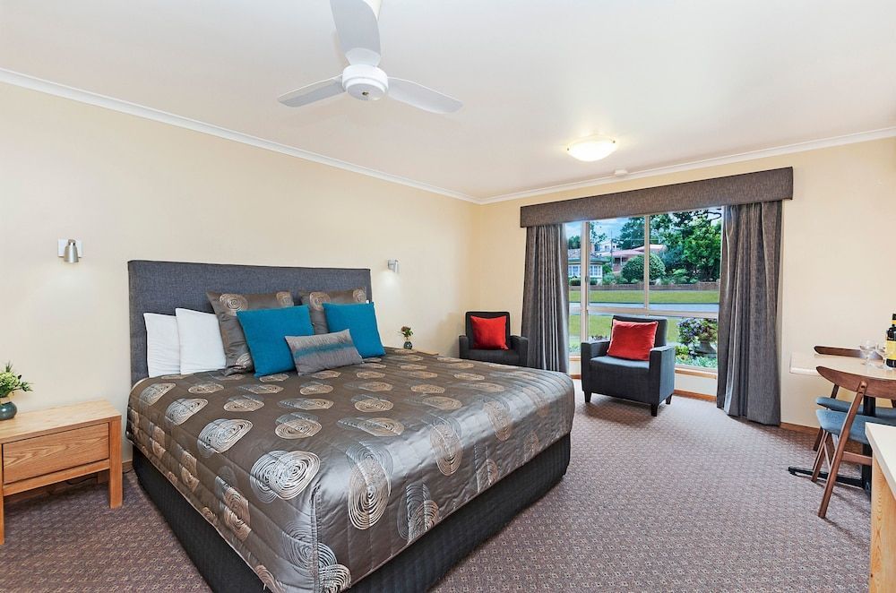 AAt 28 Goldsmith Motel 1