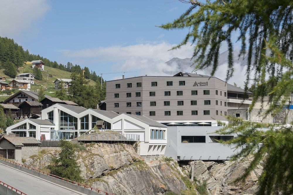 Saas-Fee wellnesshostel4000 1