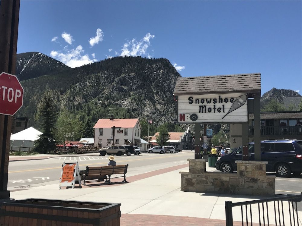 Snowshoe Motel 1