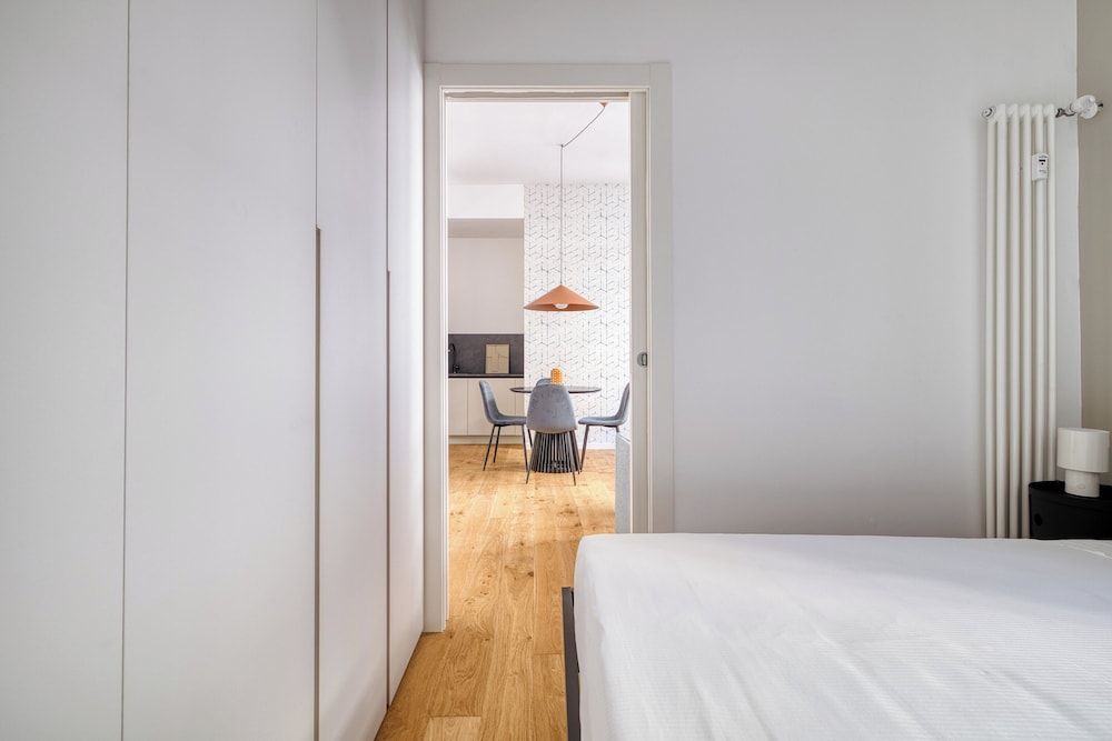 Modern 1-Bedroom Flat in Central Milan 2