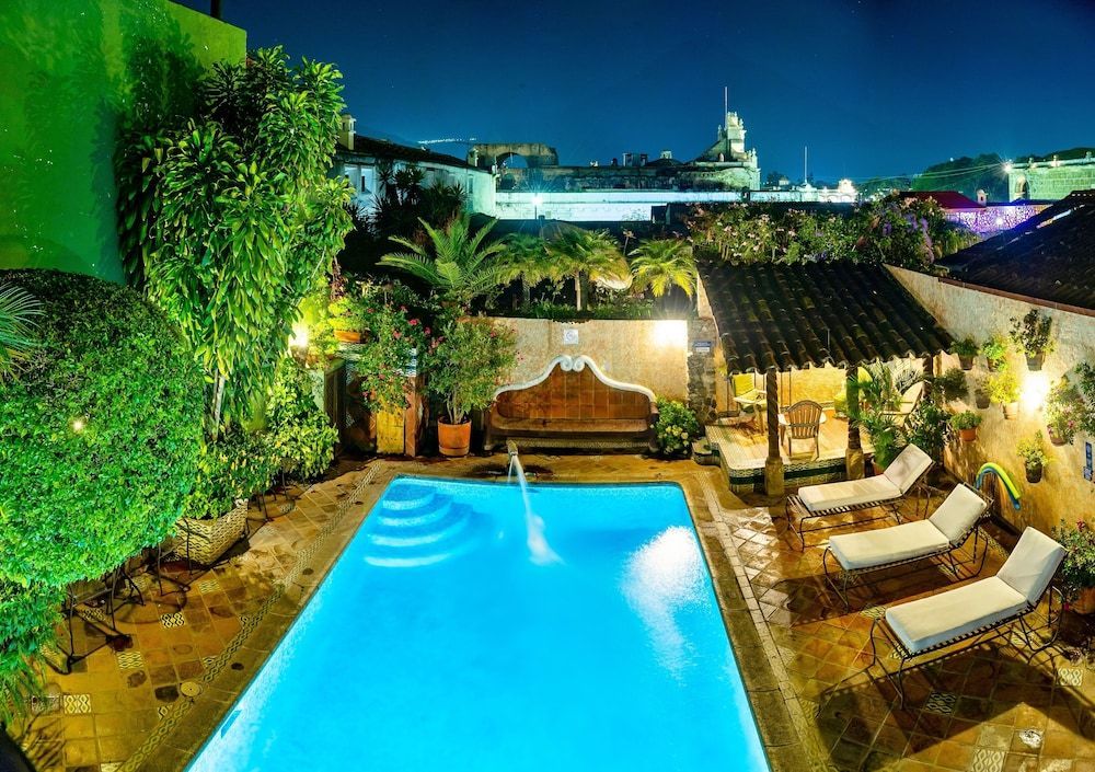 Hotel Casa del Parque by AHS 1