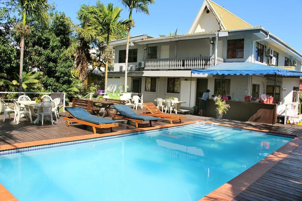 Bluewater Lodge - Hostel 1