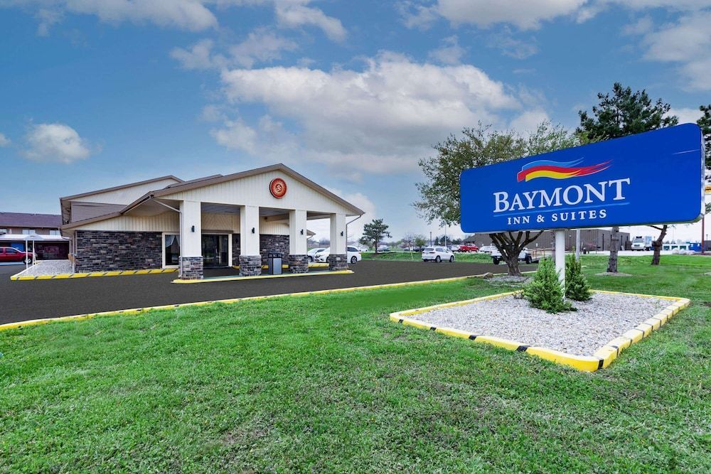 Baymont by Wyndham Perrysburg-Toledo 1