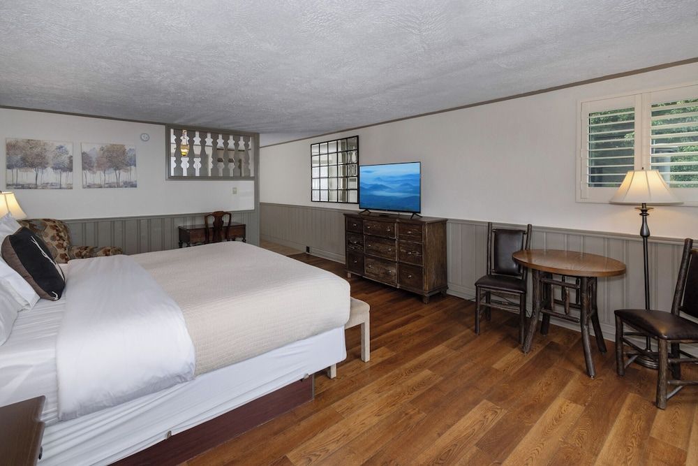 Switzerland Inn 1